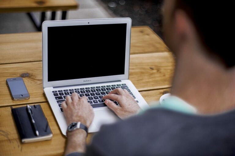 Jak umožnit návštěvníkům přidávat články na váš web